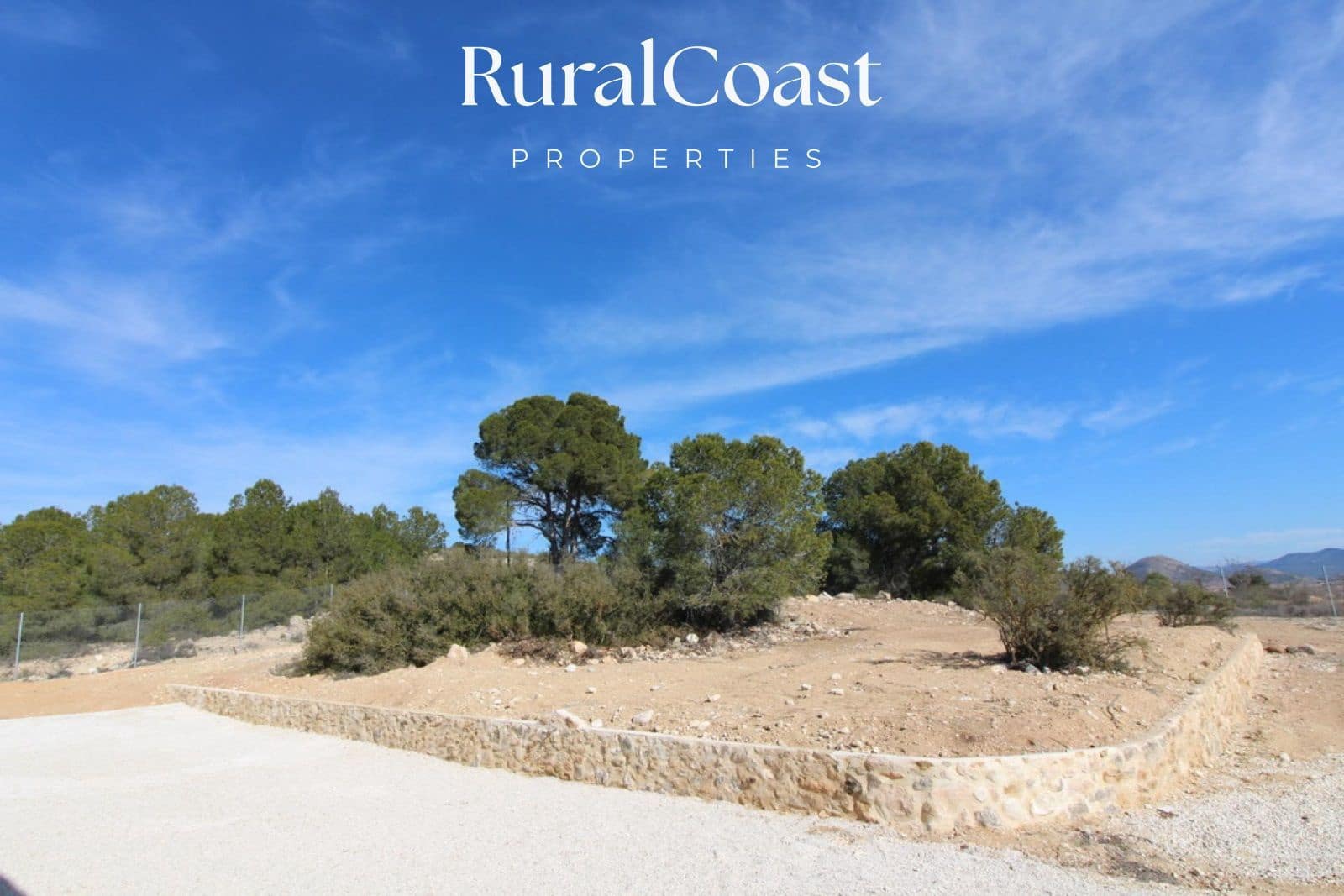 3 soveværelse Villa til salg i La Romana med swimmingpool - € 335.000 (Ref: 6128888)