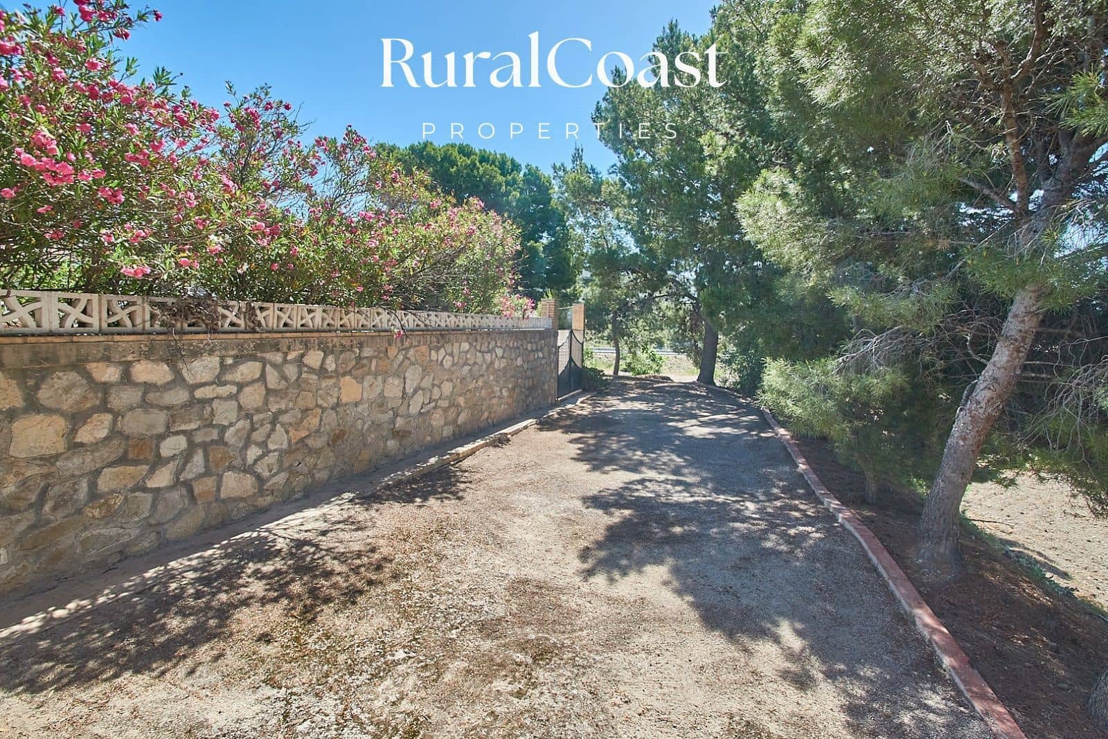 5 slaapkamer Villa te koop in Busot met zwembad - € 595.000 (Ref: 6911941)