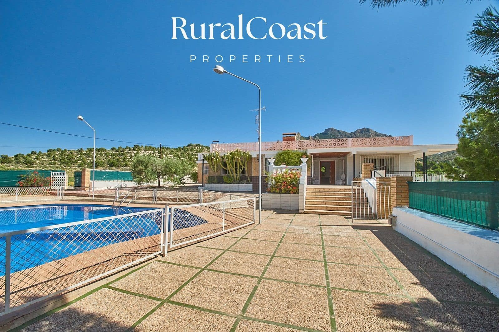 5 slaapkamer Villa te koop in Busot met zwembad - € 595.000 (Ref: 6911941)