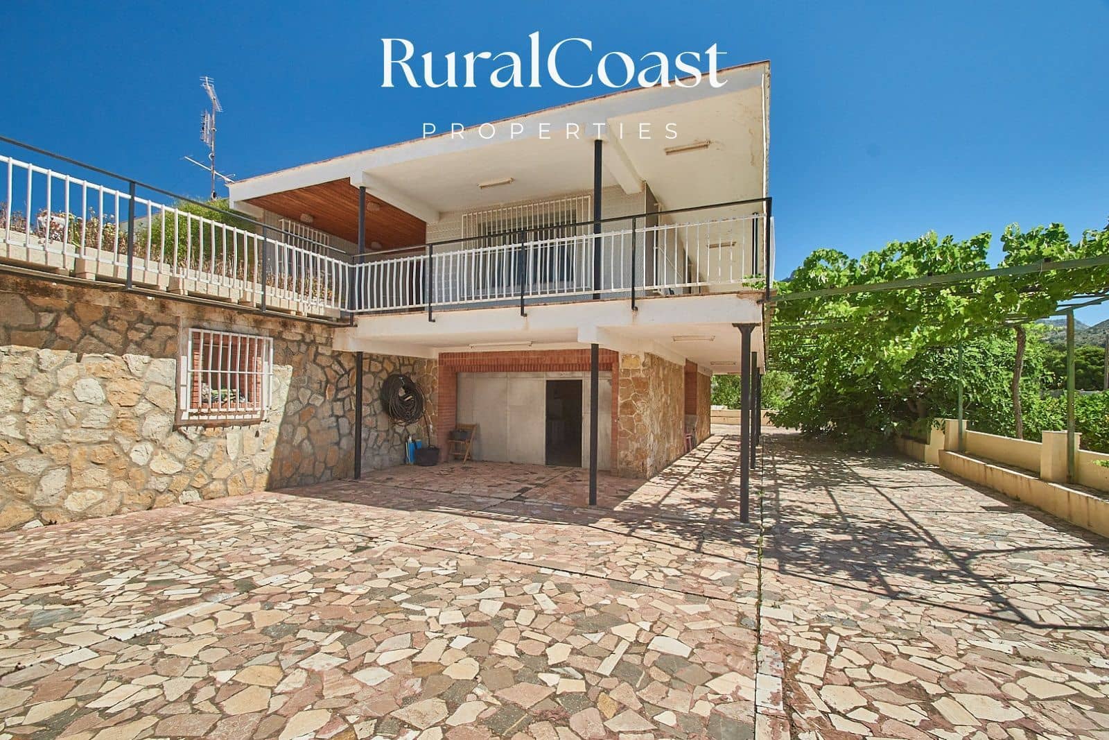 5 slaapkamer Villa te koop in Busot met zwembad - € 595.000 (Ref: 6911941)