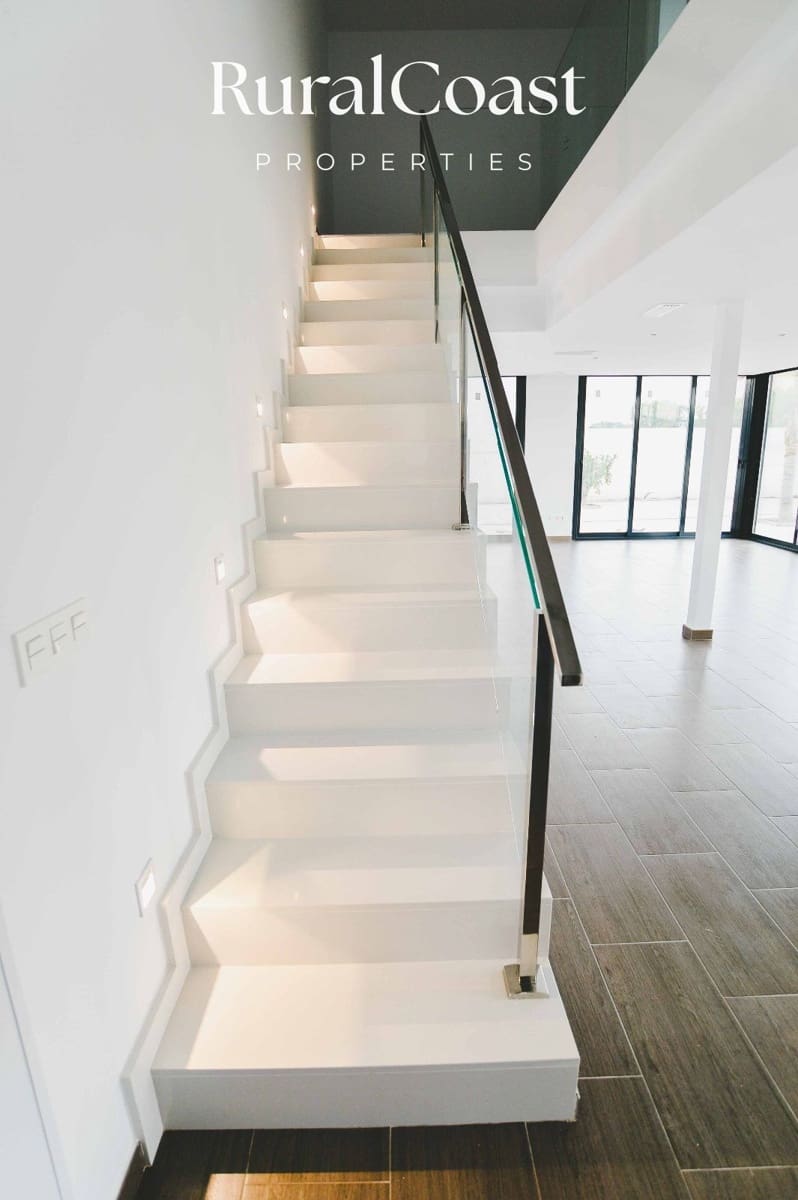 4 soveværelse Villa til salg i Gran Alacant med swimmingpool - € 534.000 (Ref: 7388231)