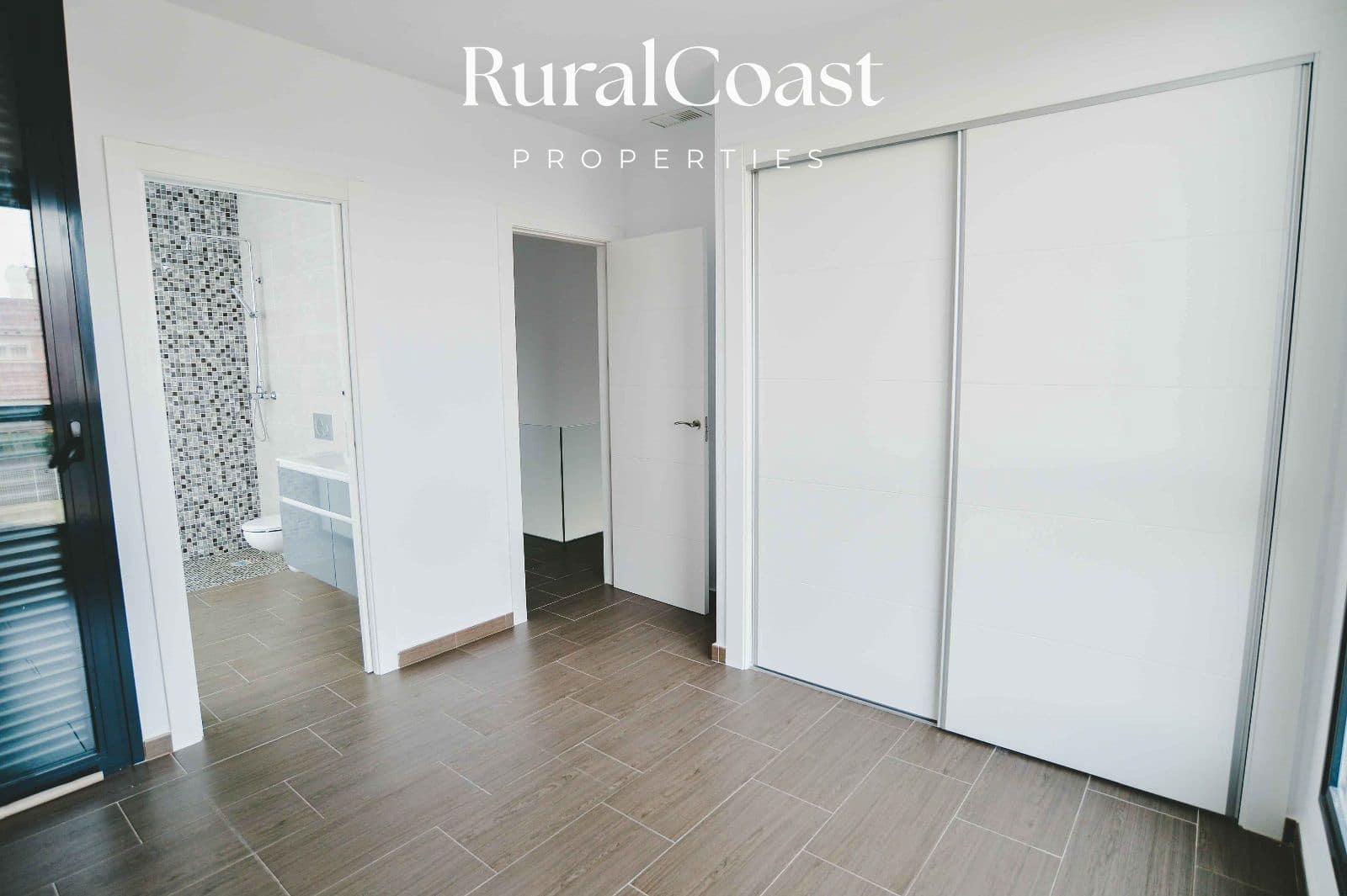 4 soveværelse Villa til salg i Gran Alacant med swimmingpool - € 534.000 (Ref: 7388231)