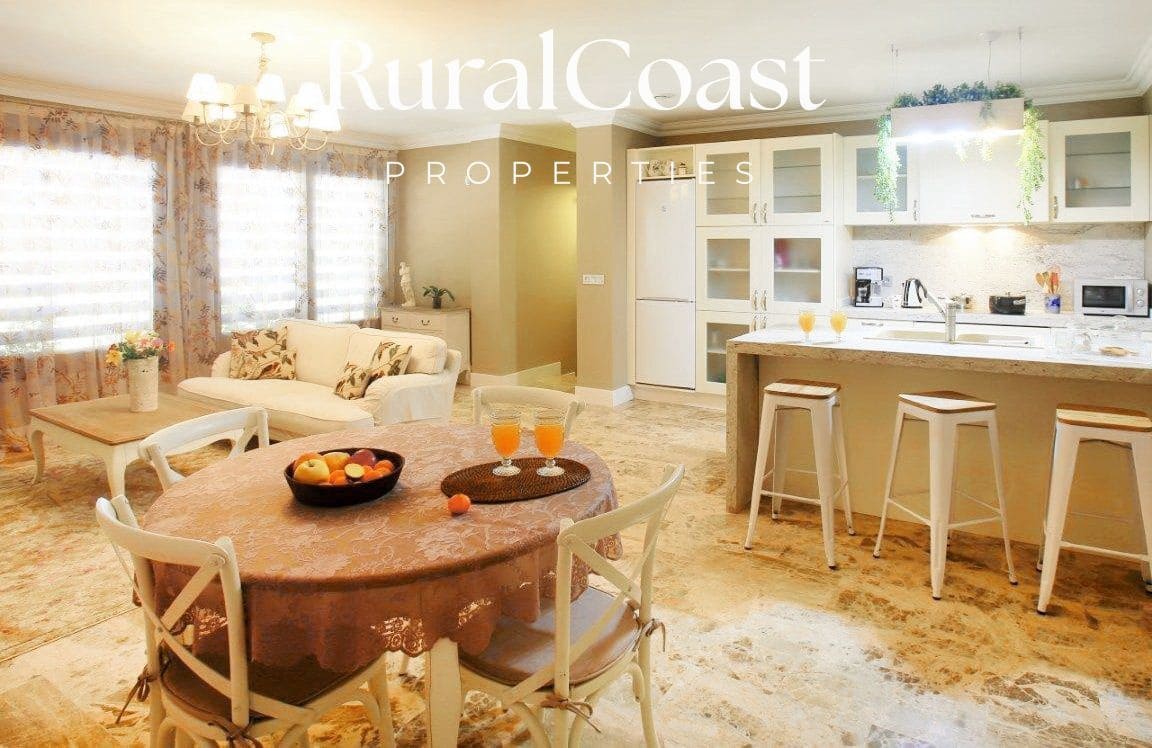 6 bedroom Villa for sale in El Campello with pool garage - € 3,800,000 (Ref: 7403519)