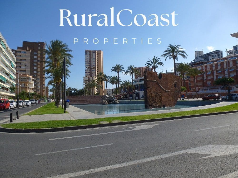 6 bedroom Villa for sale in El Campello with pool garage - € 3,800,000 (Ref: 7403519)