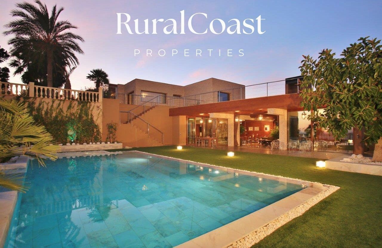 6 bedroom Villa for sale in El Campello with pool garage - € 3,800,000 (Ref: 7403519)