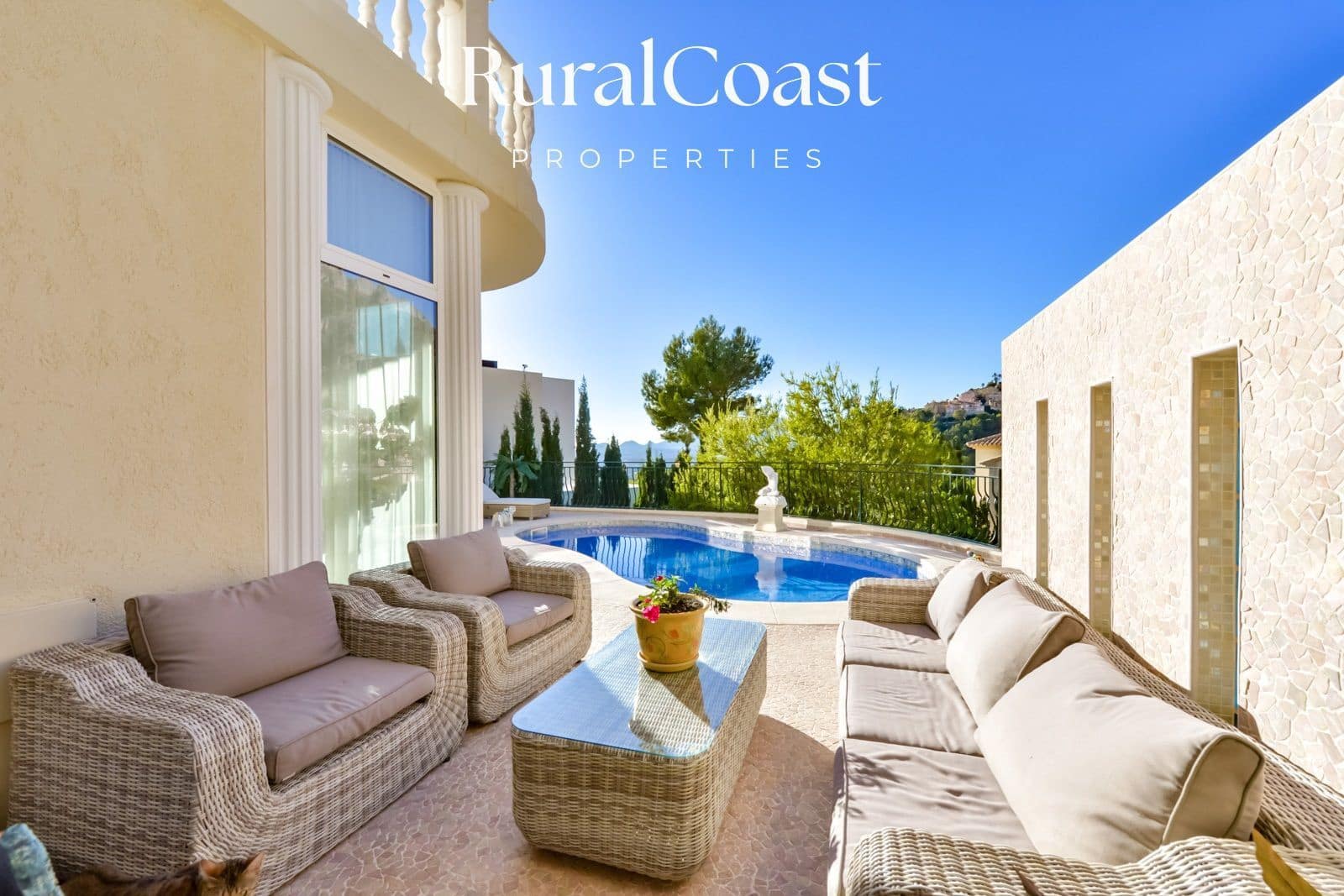 3 bedroom Villa for sale in Altea with pool garage - € 950,000 (Ref: 7403527)