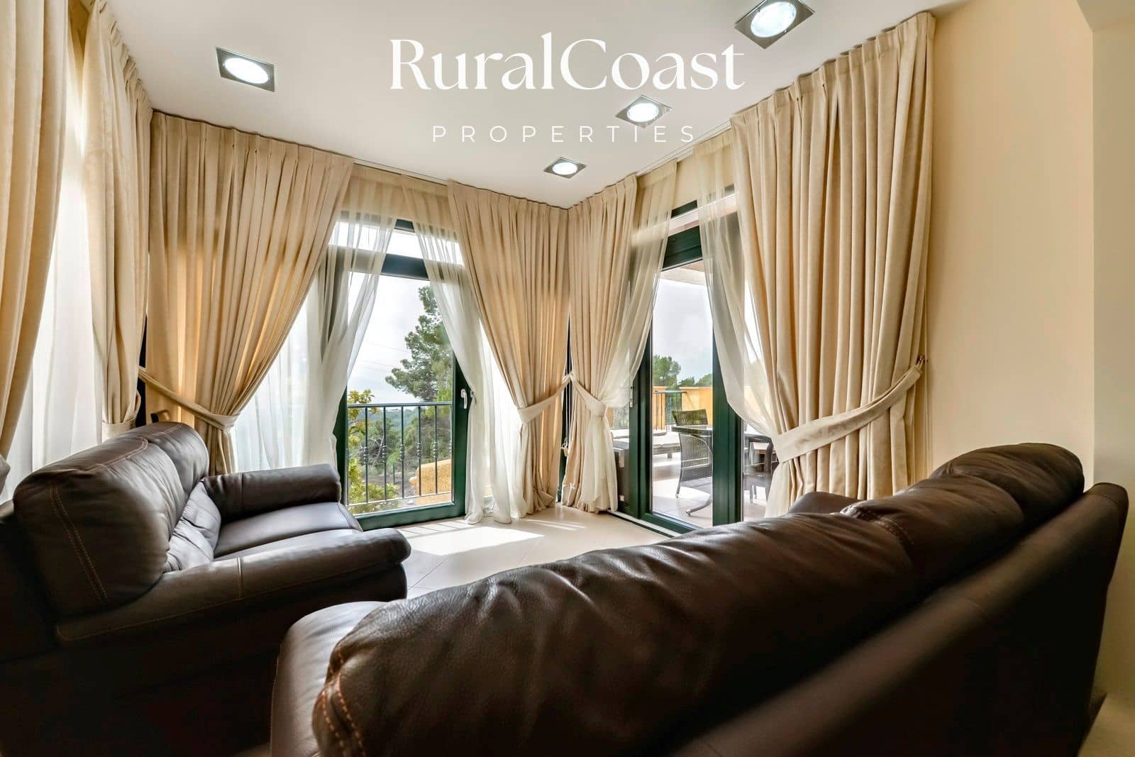 3 soveværelse Villa til salg i Altea med swimmingpool garage - € 880.000 (Ref: 7409152)