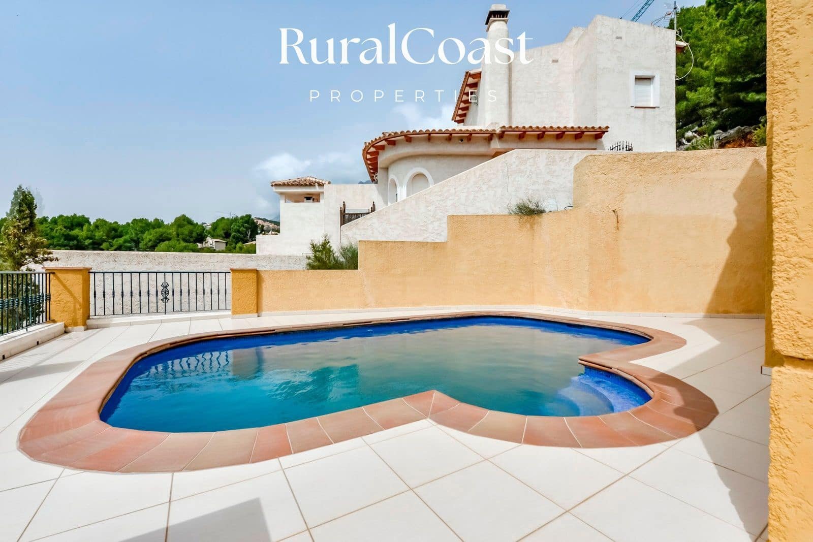 3 soveværelse Villa til salg i Altea med swimmingpool garage - € 880.000 (Ref: 7409152)
