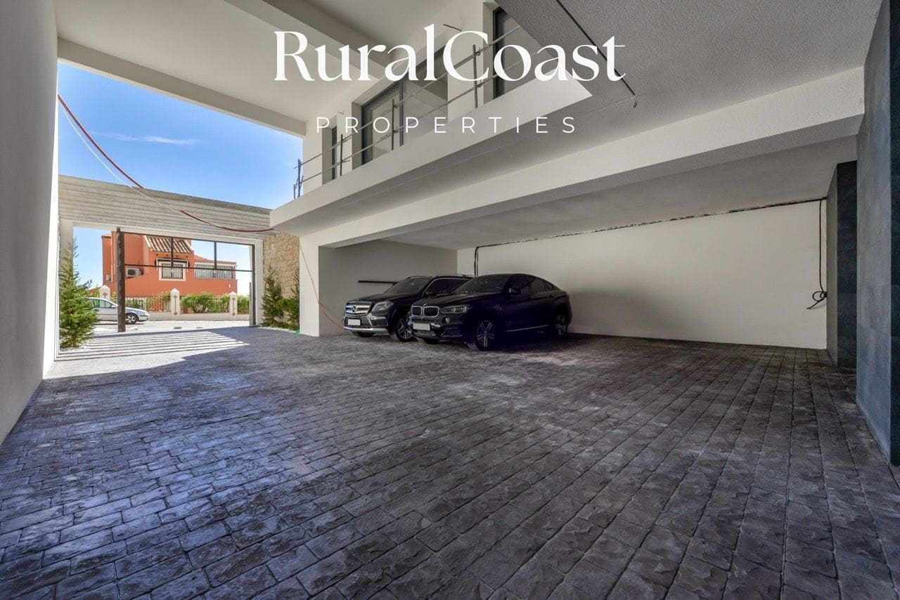 8 slaapkamer Villa te koop in Finestrat met zwembad garage - € 3.950.000 (Ref: 7433225)