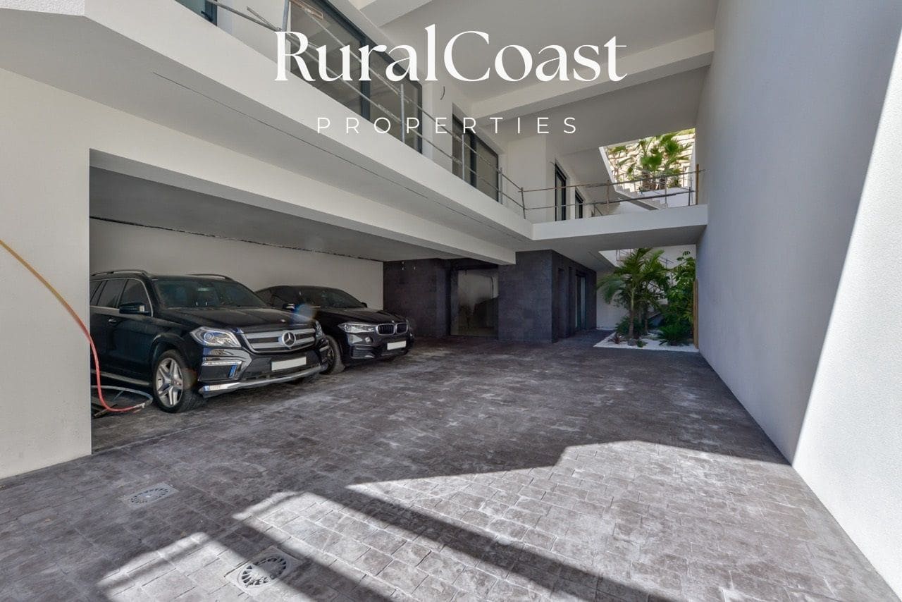 8 slaapkamer Villa te koop in Finestrat met zwembad garage - € 3.950.000 (Ref: 7433225)