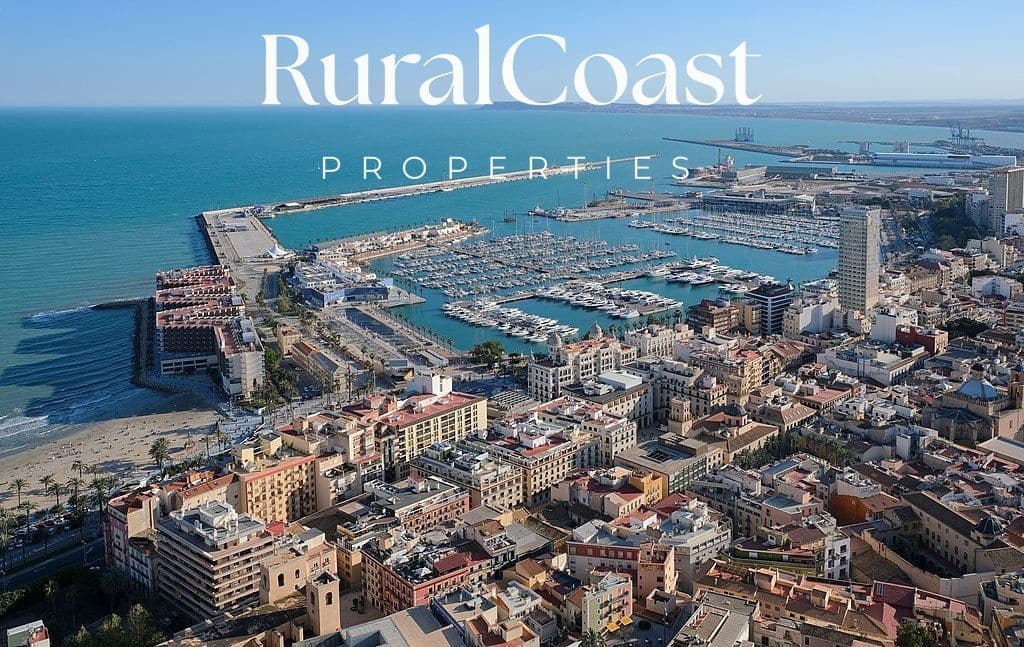 4 soveværelse Lejlighed til salg i Alicante by med swimmingpool garage - € 397.000 (Ref: 7452654)