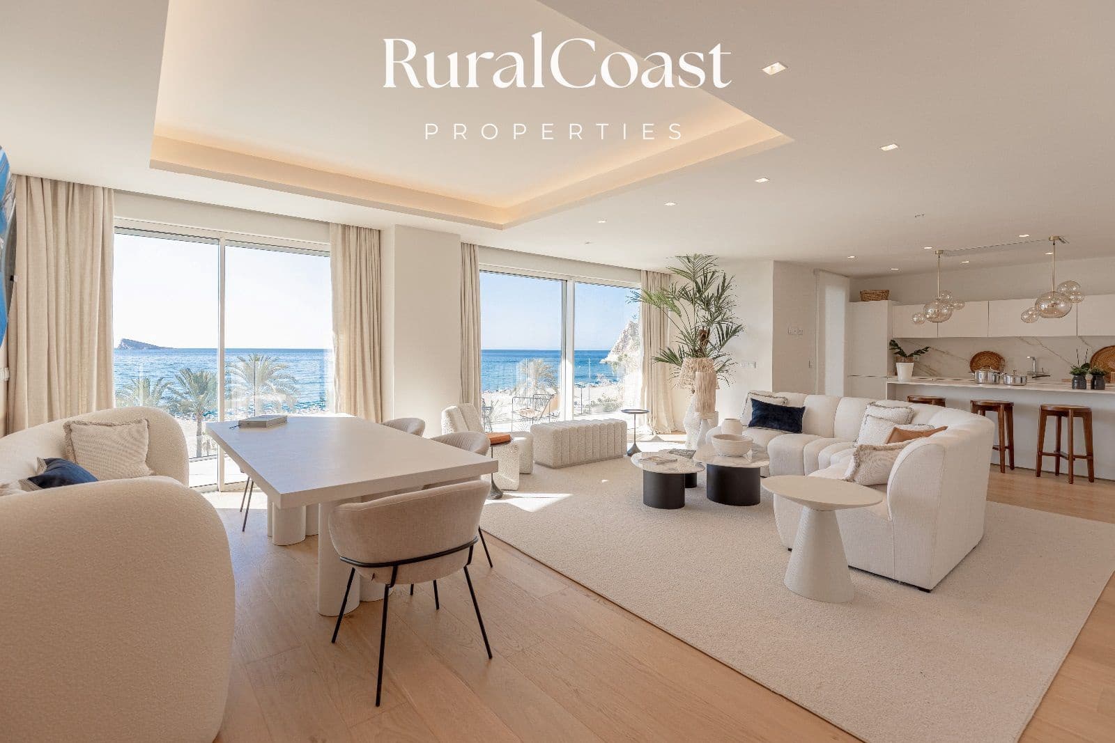 2 soverom Leilighet til salgs i Benidorm med svømmebasseng garasje - € 1 290 000 (Ref: 7533282)