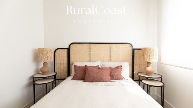 2 soverom Leilighet til salgs i Playa Poniente, Benidorm med svømmebasseng garasje - € 1 290 000 (Ref: 7533282)