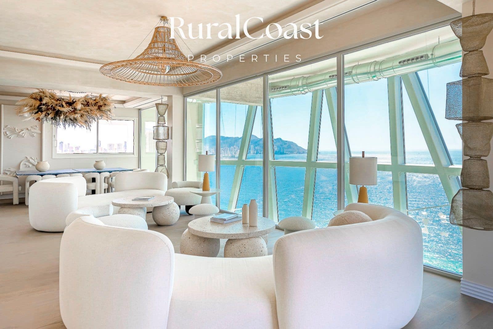 2 soverom Leilighet til salgs i Benidorm med svømmebasseng garasje - € 1 290 000 (Ref: 7533282)