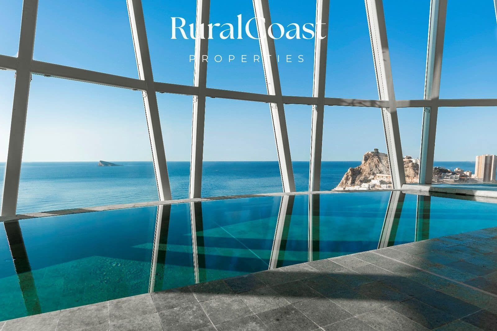 2 soverom Leilighet til salgs i Benidorm med svømmebasseng garasje - € 1 290 000 (Ref: 7533282)