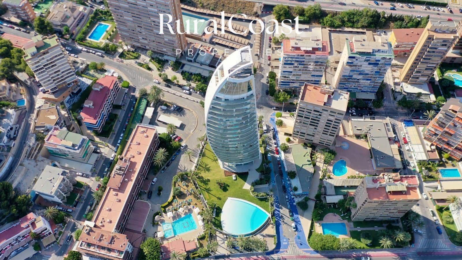 2 soverom Leilighet til salgs i Benidorm med svømmebasseng garasje - € 1 290 000 (Ref: 7533282)