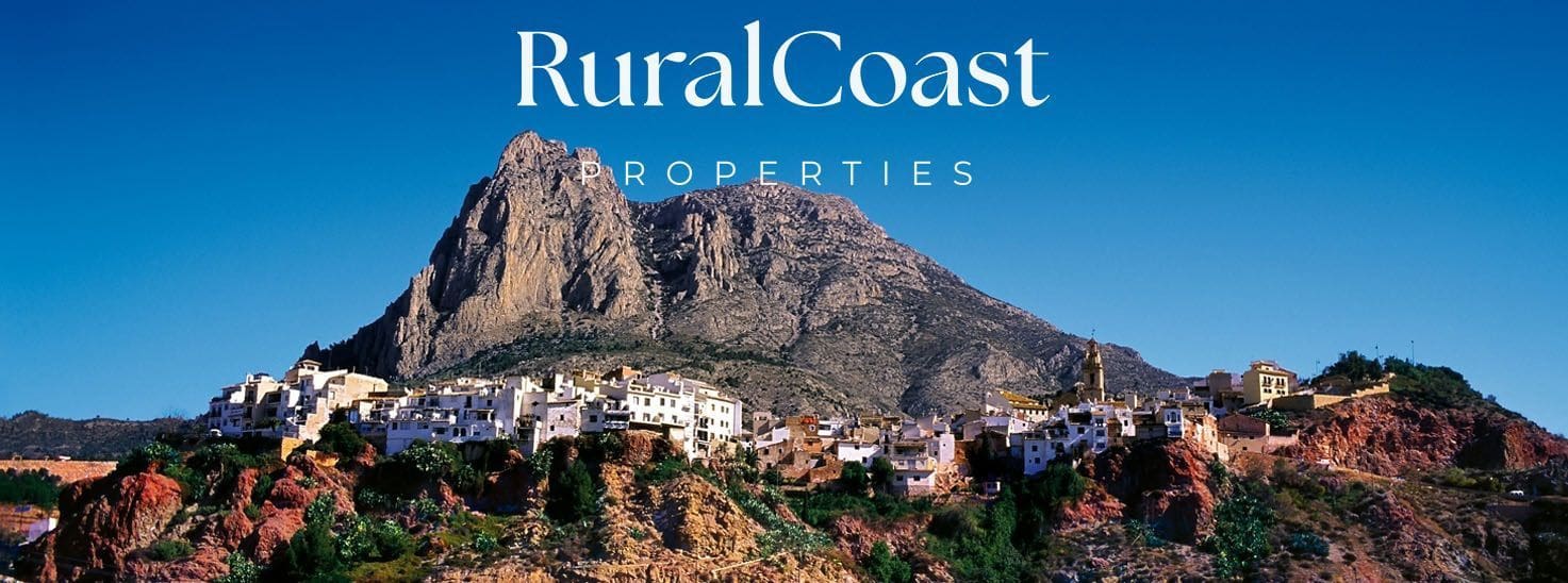 Chalet de 4 habitaciones en Finestrat en venta con piscina - 1.400.000 € (Ref: 7555300)