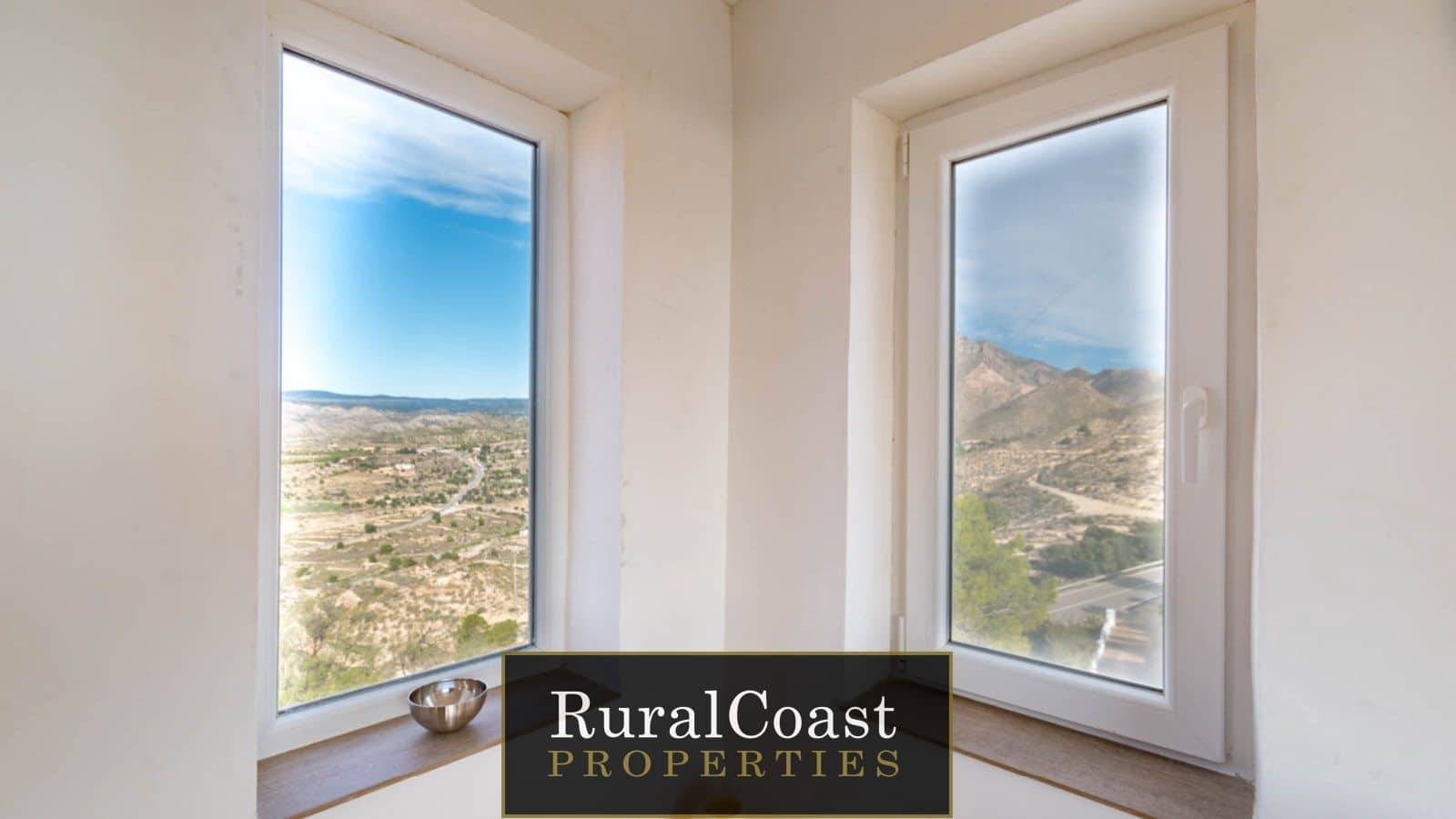 5 slaapkamer Villa te koop in Busot met zwembad garage - € 1.285.000 (Ref: 7682792)