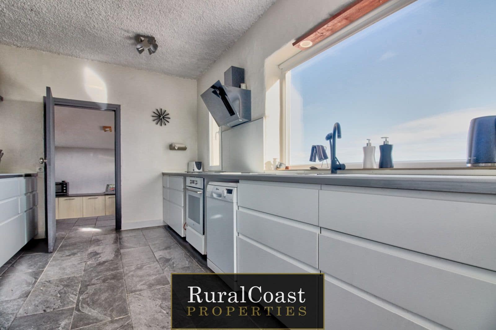 5 slaapkamer Villa te koop in Busot met zwembad garage - € 1.285.000 (Ref: 7682792)