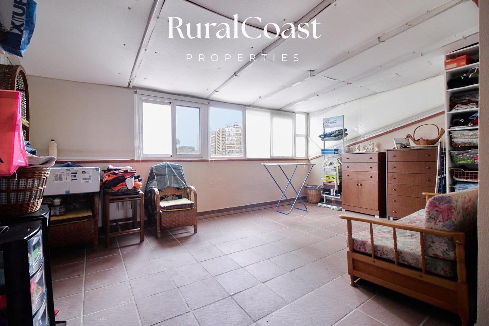 5 sypialnia Bungalow na sprzedaż w Miasto Alicante / Alacant z basenem garażem - 499 000 € (Ref: 7876823)