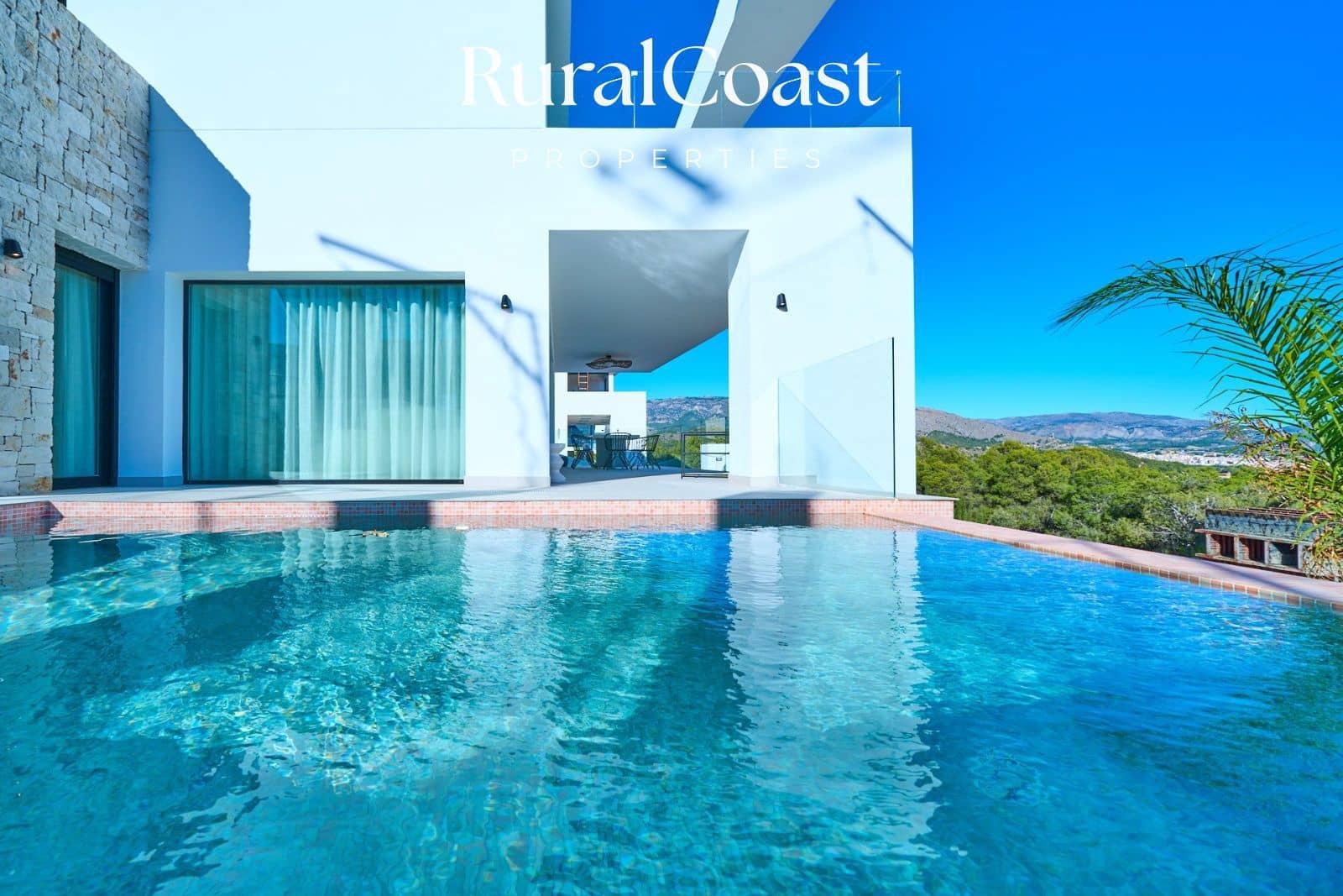 3 sovrum Villa till salu i Polop med pool - 860 000 € (Ref: 7934477)