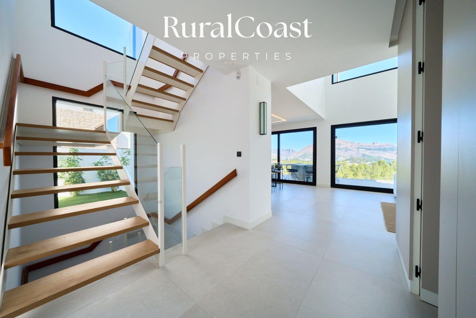 3 sovrum Villa till salu i Polop med pool - 860 000 € (Ref: 7934477)