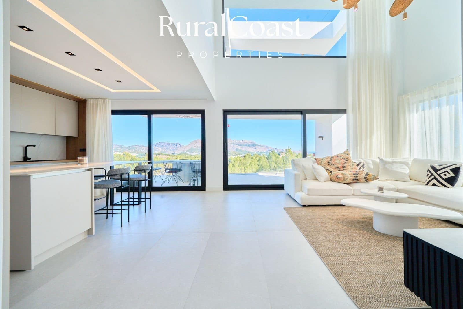 3 sovrum Villa till salu i Polop med pool - 860 000 € (Ref: 7934477)