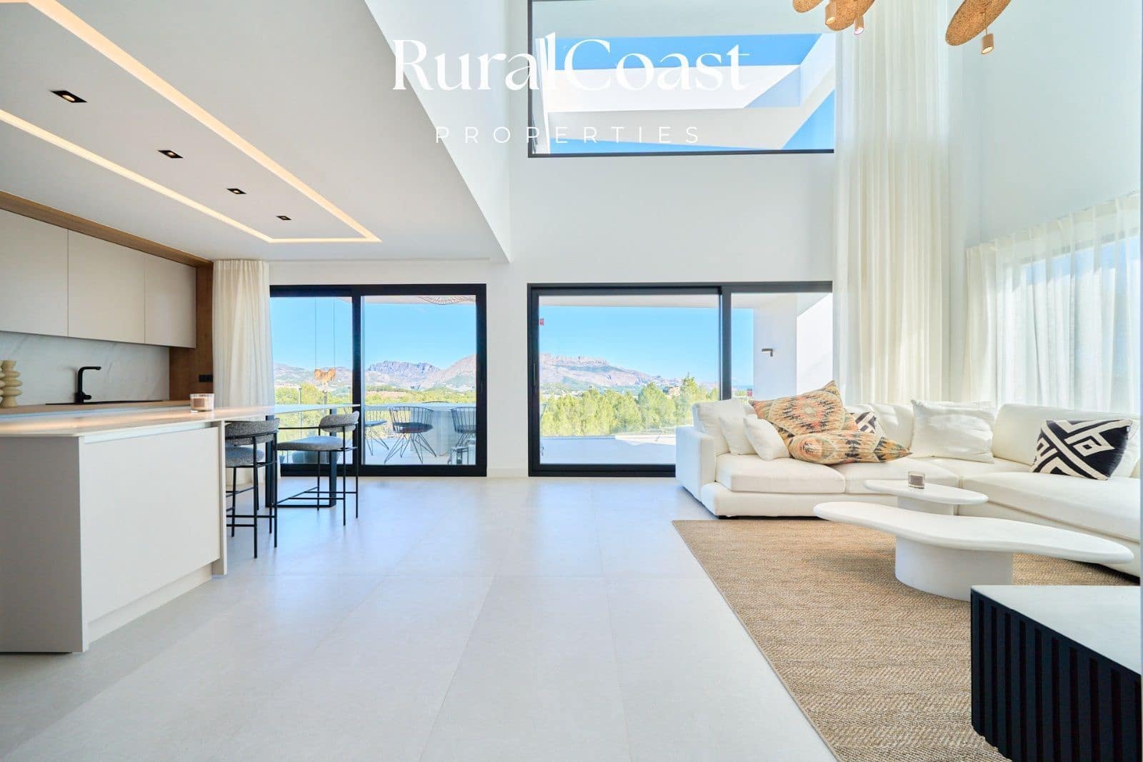 3 sovrum Villa till salu i Polop med pool - 860 000 € (Ref: 7934477)