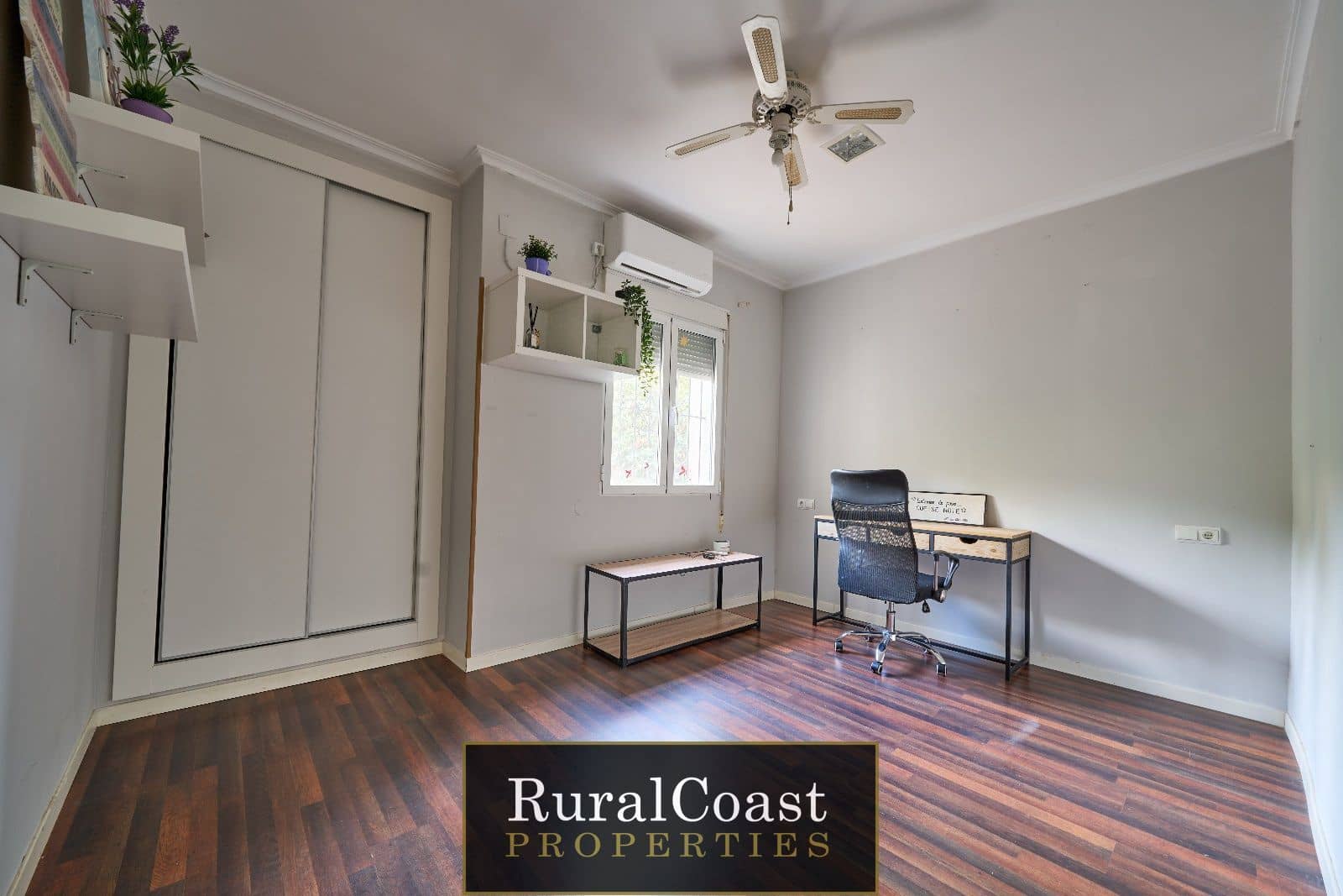 3 soveværelse Villa til salg i Coveta Fuma med swimmingpool - € 795.000 (Ref: 7961128)