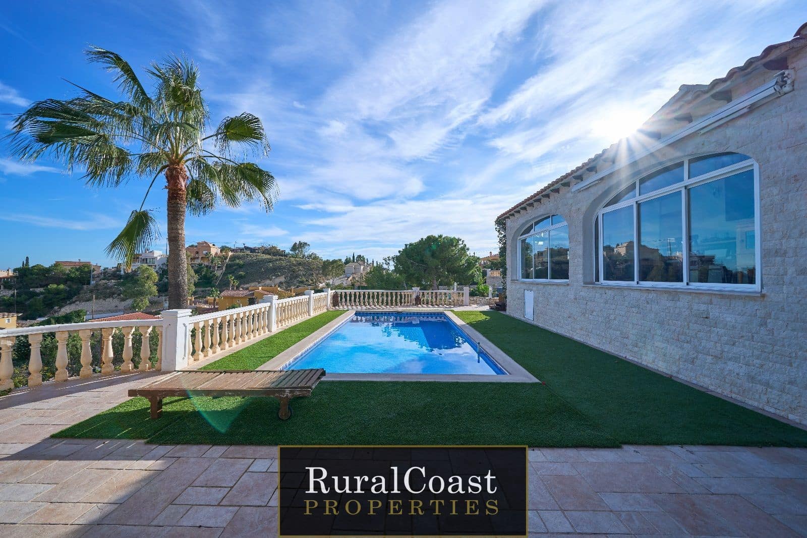 3 soveværelse Villa til salg i Coveta Fuma med swimmingpool - € 795.000 (Ref: 7961128)