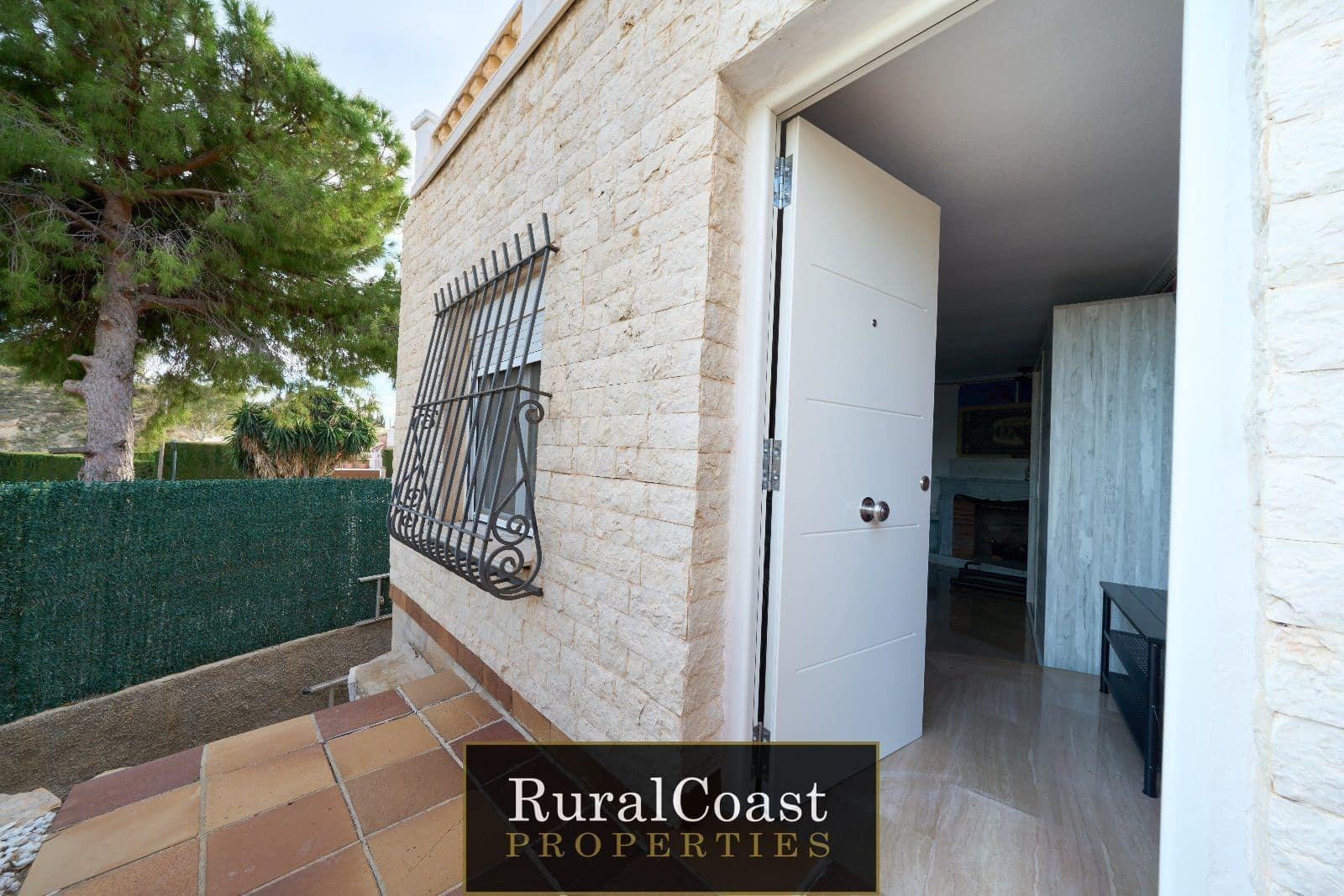 3 soveværelse Villa til salg i Coveta Fuma med swimmingpool - € 795.000 (Ref: 7961128)