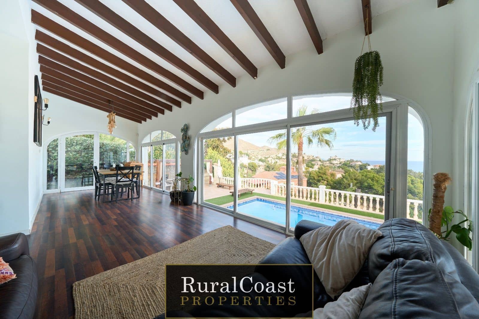 3 soveværelse Villa til salg i Coveta Fuma med swimmingpool - € 795.000 (Ref: 7961128)