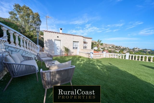 3 slaapkamer Villa te koop in Coveta Fuma, El Campello met zwembad - € 795.000 (Ref: 7961128)