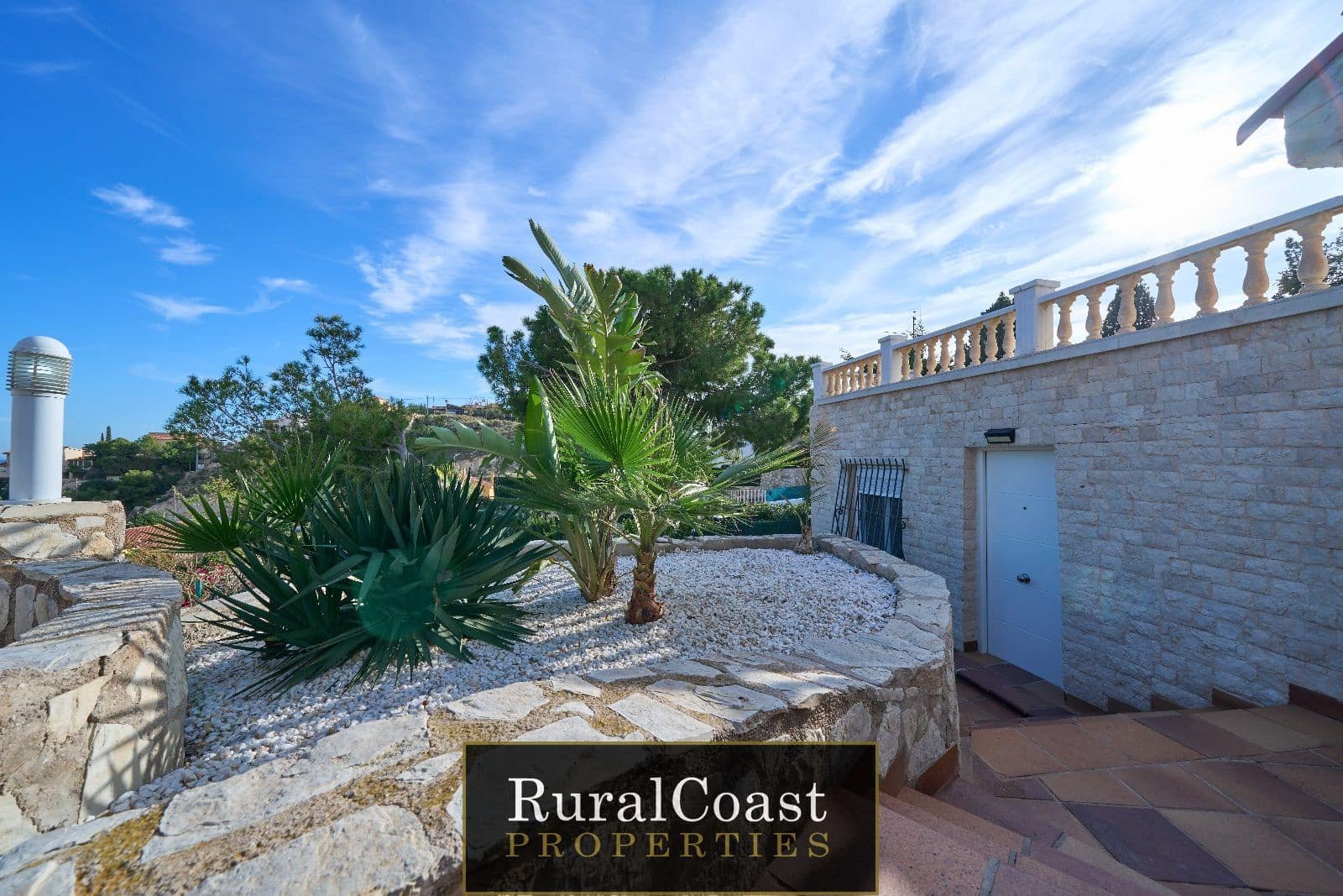 3 soveværelse Villa til salg i Coveta Fuma med swimmingpool - € 795.000 (Ref: 7961128)