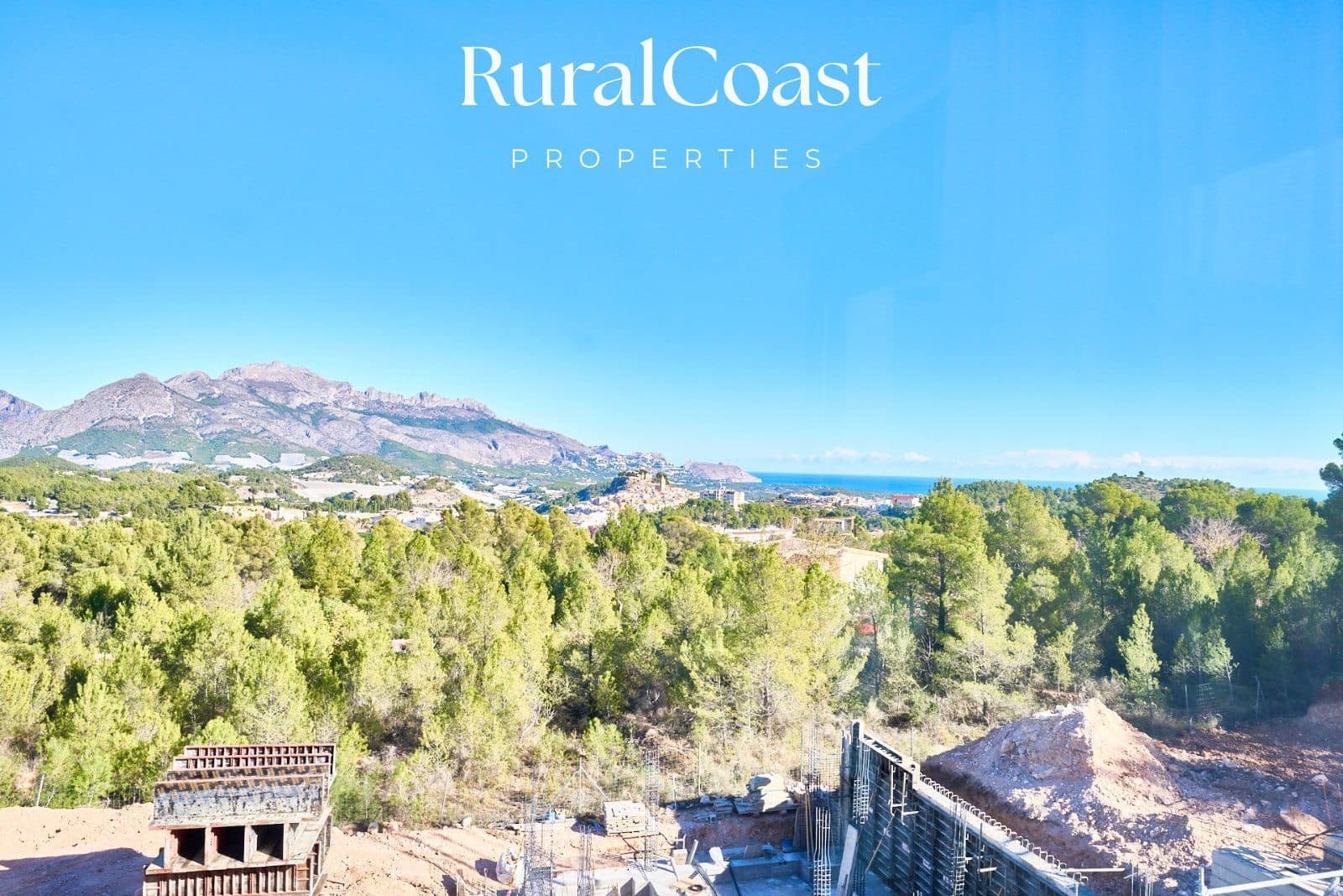 3 soverom Villa til salgs i Polop med svømmebasseng garasje - € 860 000 (Ref: 8044908)