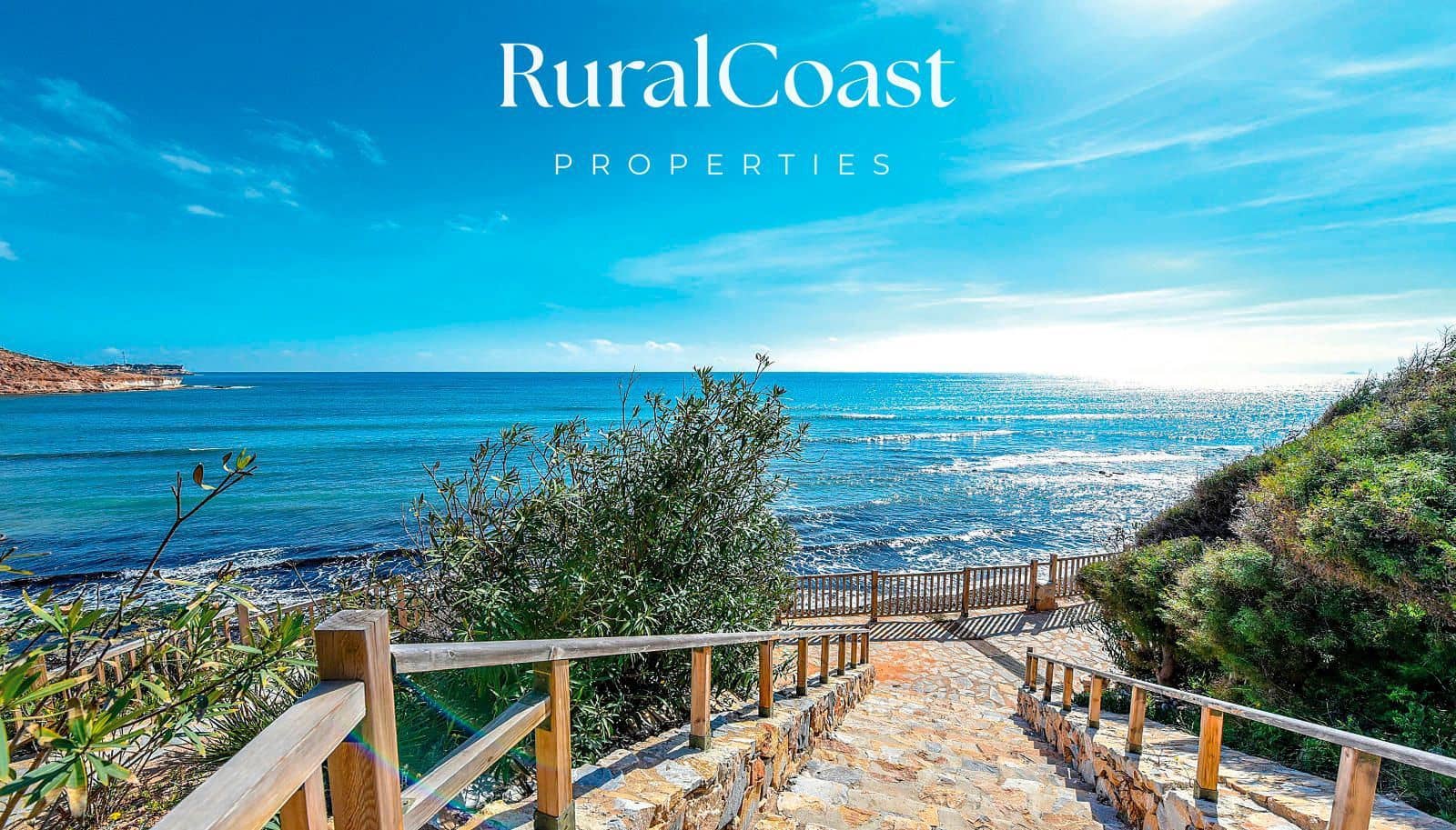 Piso de 2 habitaciones en Torrevieja en venta con piscina garaje - 245.000 € (Ref: 8396122)