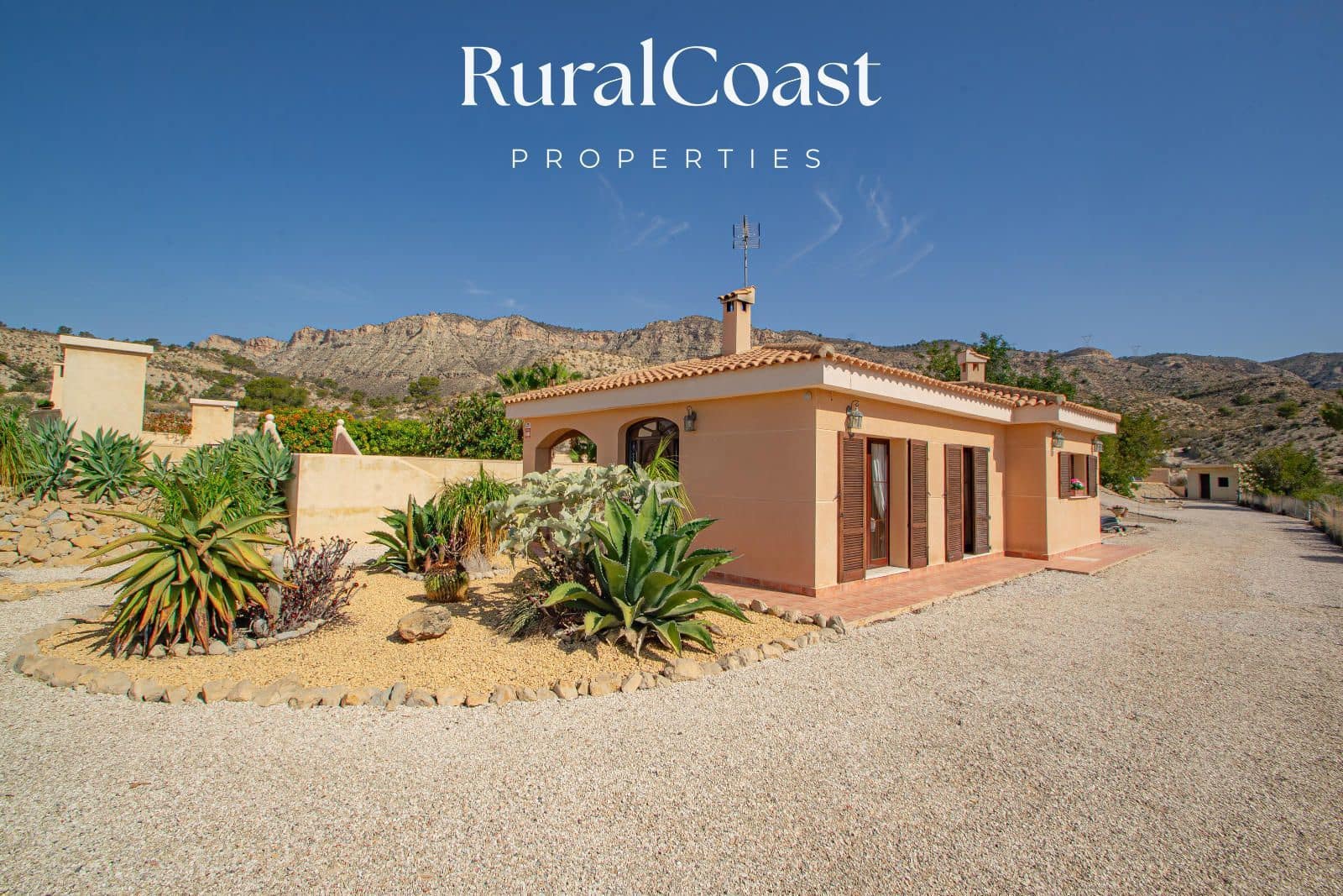 1 soveværelse Villa til salg i Jijona / Xixona med swimmingpool garage - € 395.000 (Ref: 8439437)