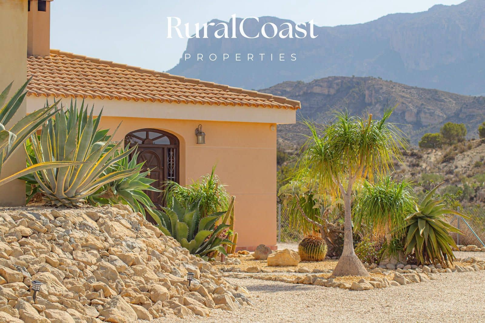 1 soveværelse Villa til salg i Jijona / Xixona med swimmingpool garage - € 395.000 (Ref: 8439437)