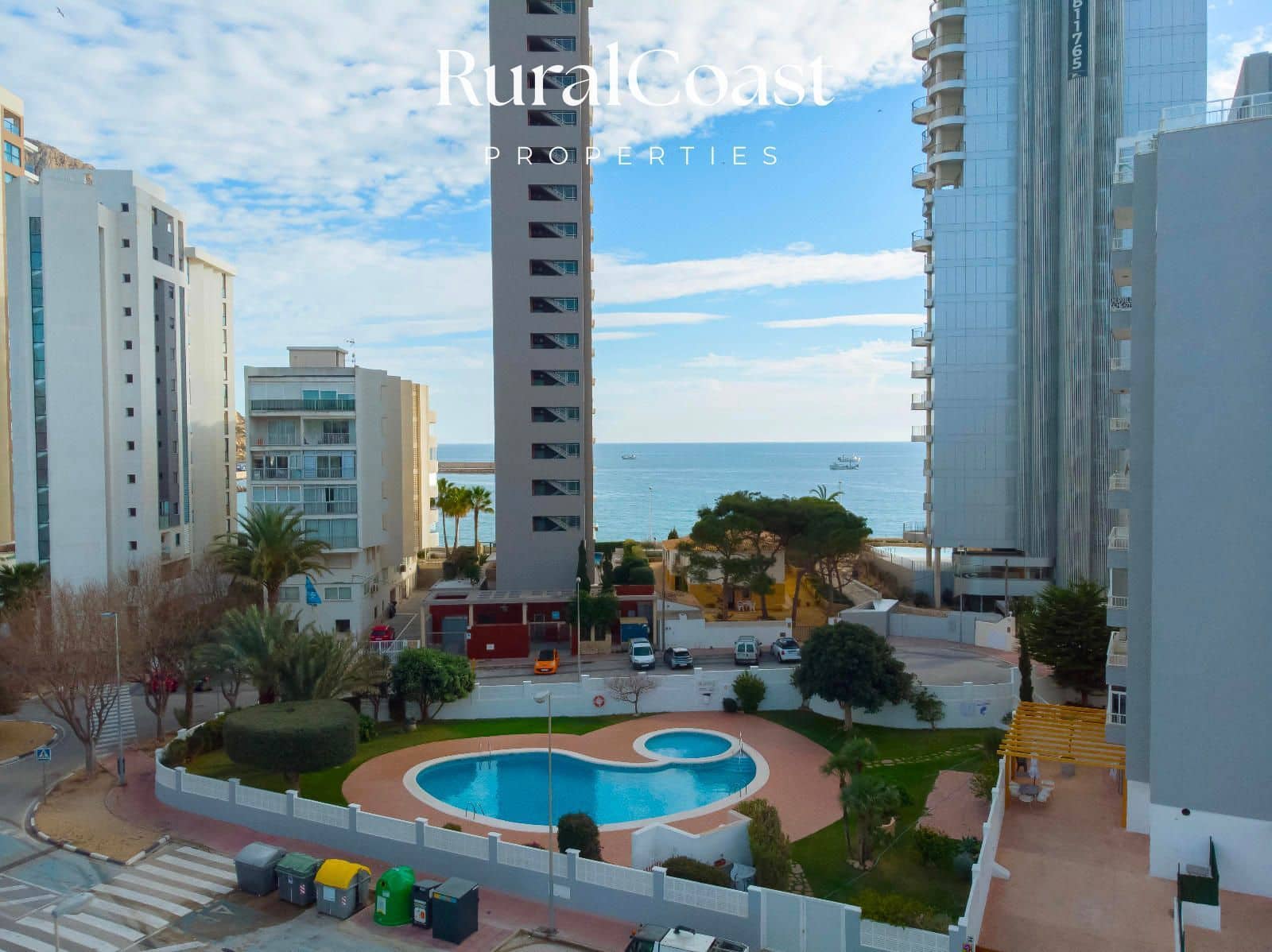 Piso de 3 habitaciones en Calpe / Calp en venta con piscina garaje - 524.000 € (Ref: 8471785)