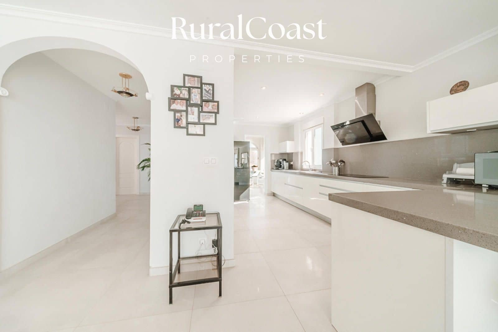 5 camera da letto Villa in vendita in El Campello con piscina garage - 999.800 € (Rif: 8845861)