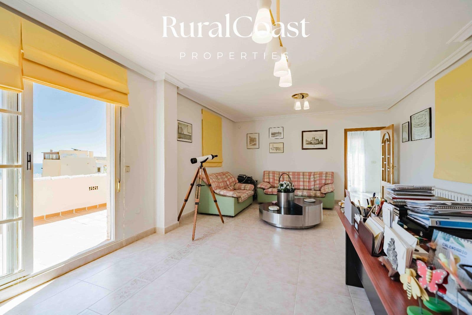 4 soverom Villa til salgs i El Campello med svømmebasseng garasje - € 1 100 000 (Ref: 8880583)