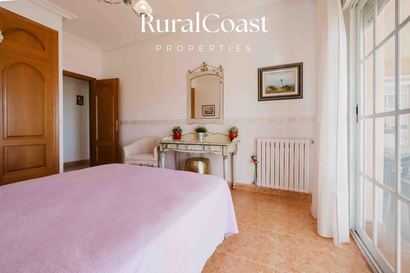 4 soverom Villa til salgs i El Campello med svømmebasseng garasje - € 1 100 000 (Ref: 8880583)