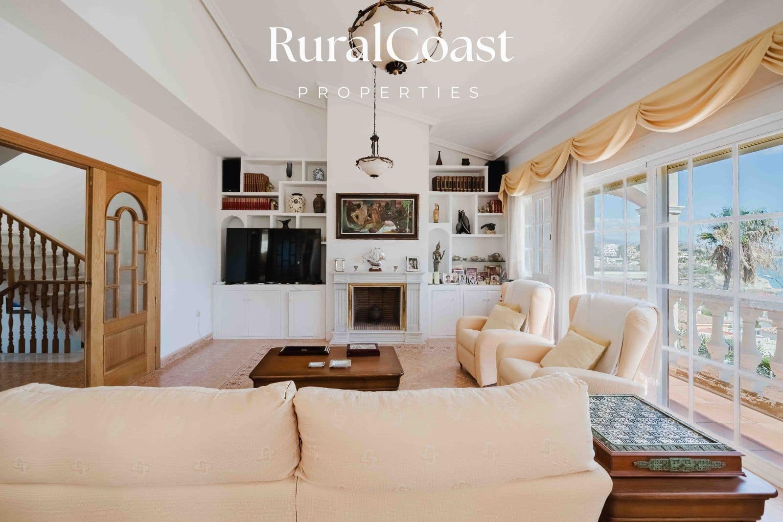 4 soverom Villa til salgs i El Campello med svømmebasseng garasje - € 1 100 000 (Ref: 8880583)