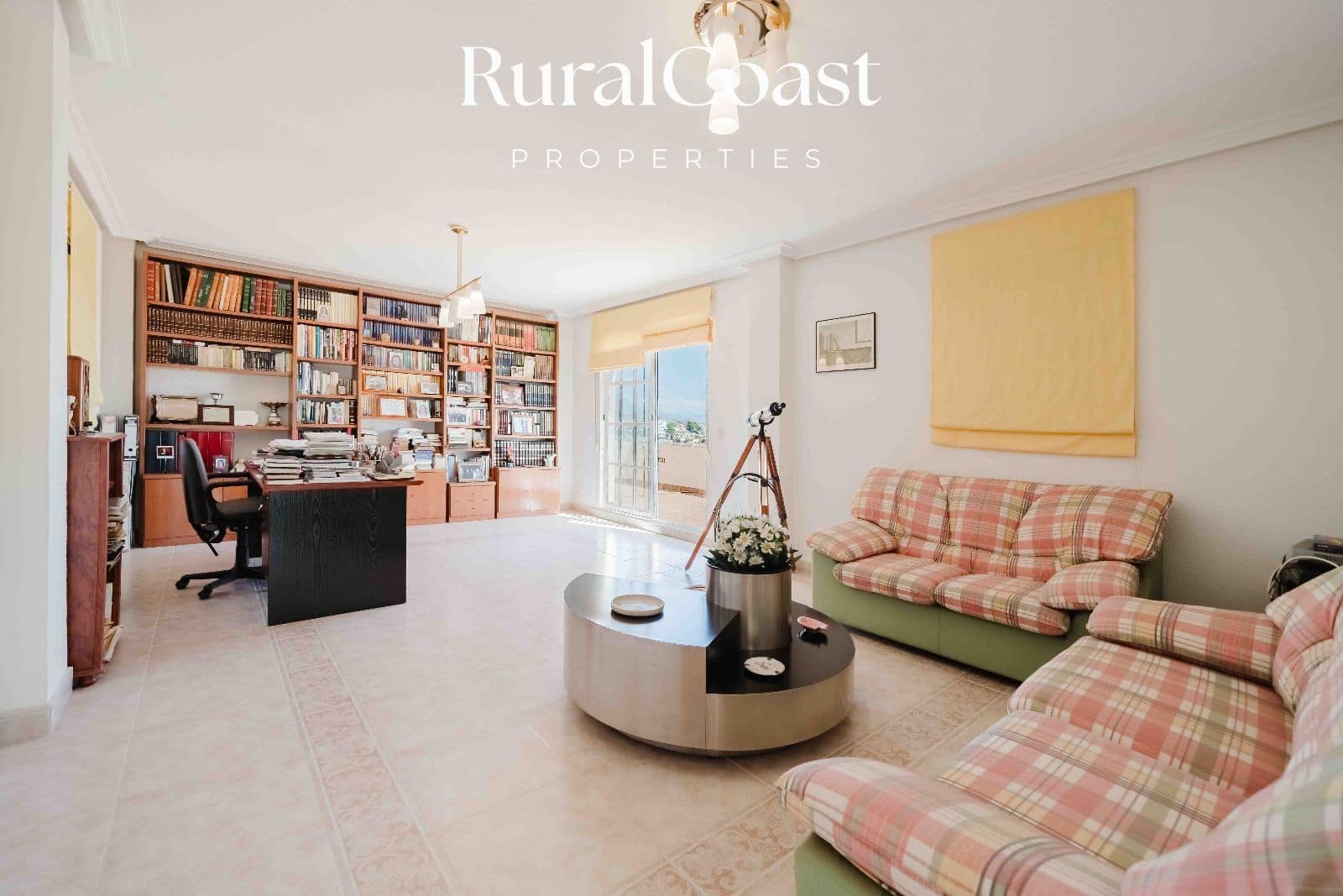 4 soverom Villa til salgs i El Campello med svømmebasseng garasje - € 1 100 000 (Ref: 8880583)