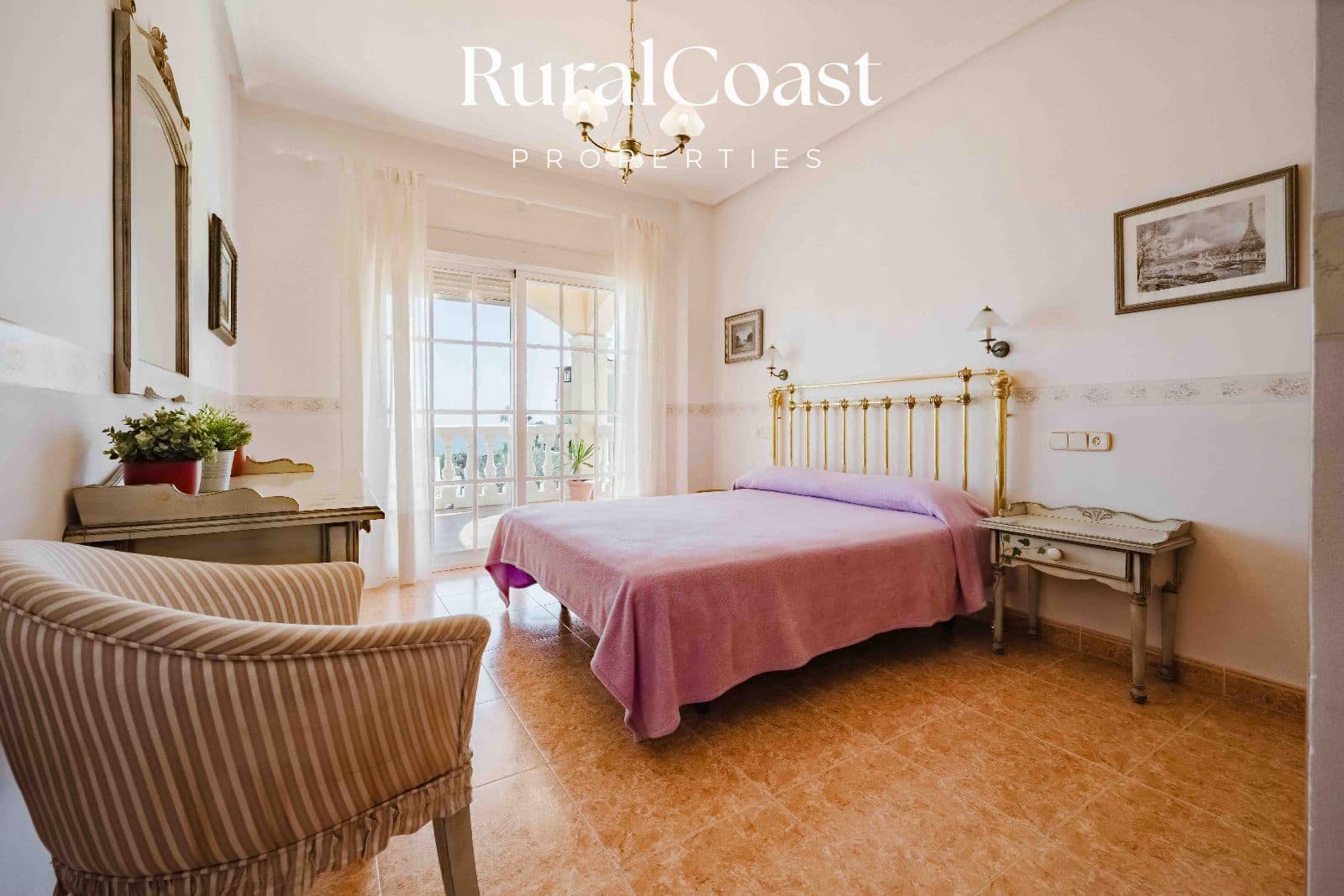 4 soverom Villa til salgs i El Campello med svømmebasseng garasje - € 1 100 000 (Ref: 8880583)