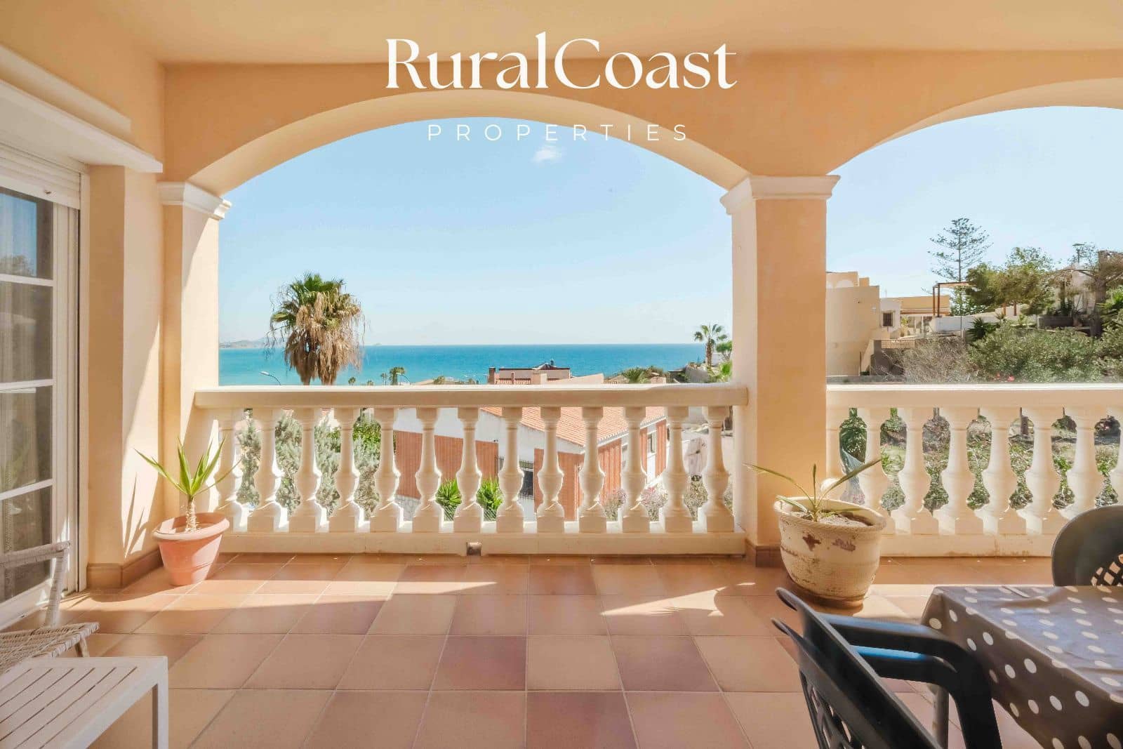 4 soverom Villa til salgs i El Campello med svømmebasseng garasje - € 1 100 000 (Ref: 8880583)