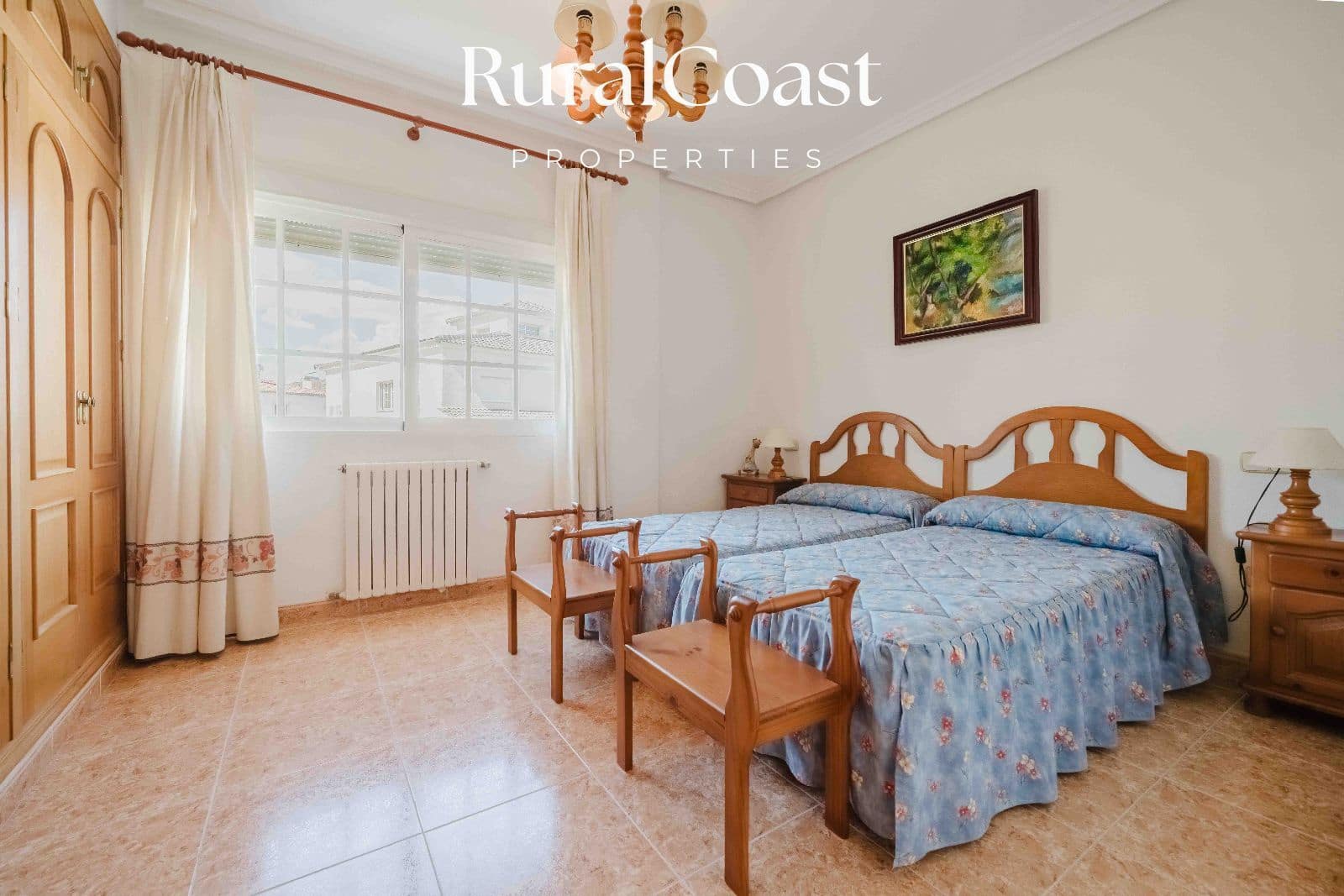 4 soverom Villa til salgs i El Campello med svømmebasseng garasje - € 1 100 000 (Ref: 8880583)