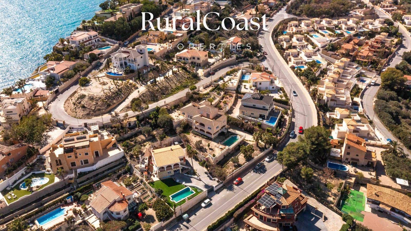 4 soverom Villa til salgs i El Campello med svømmebasseng garasje - € 1 100 000 (Ref: 8880583)