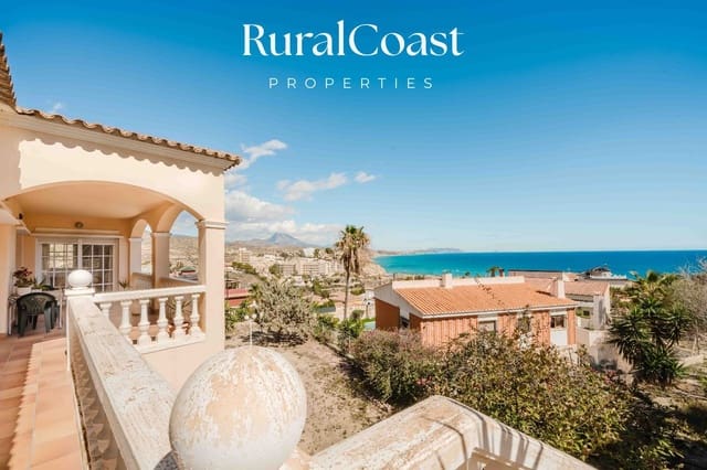 4 makuuhuone Huvila myytävänä paikassa El Campello mukana uima-altaan 
autotalli - 1 100 000 € (Ref: 8880583)