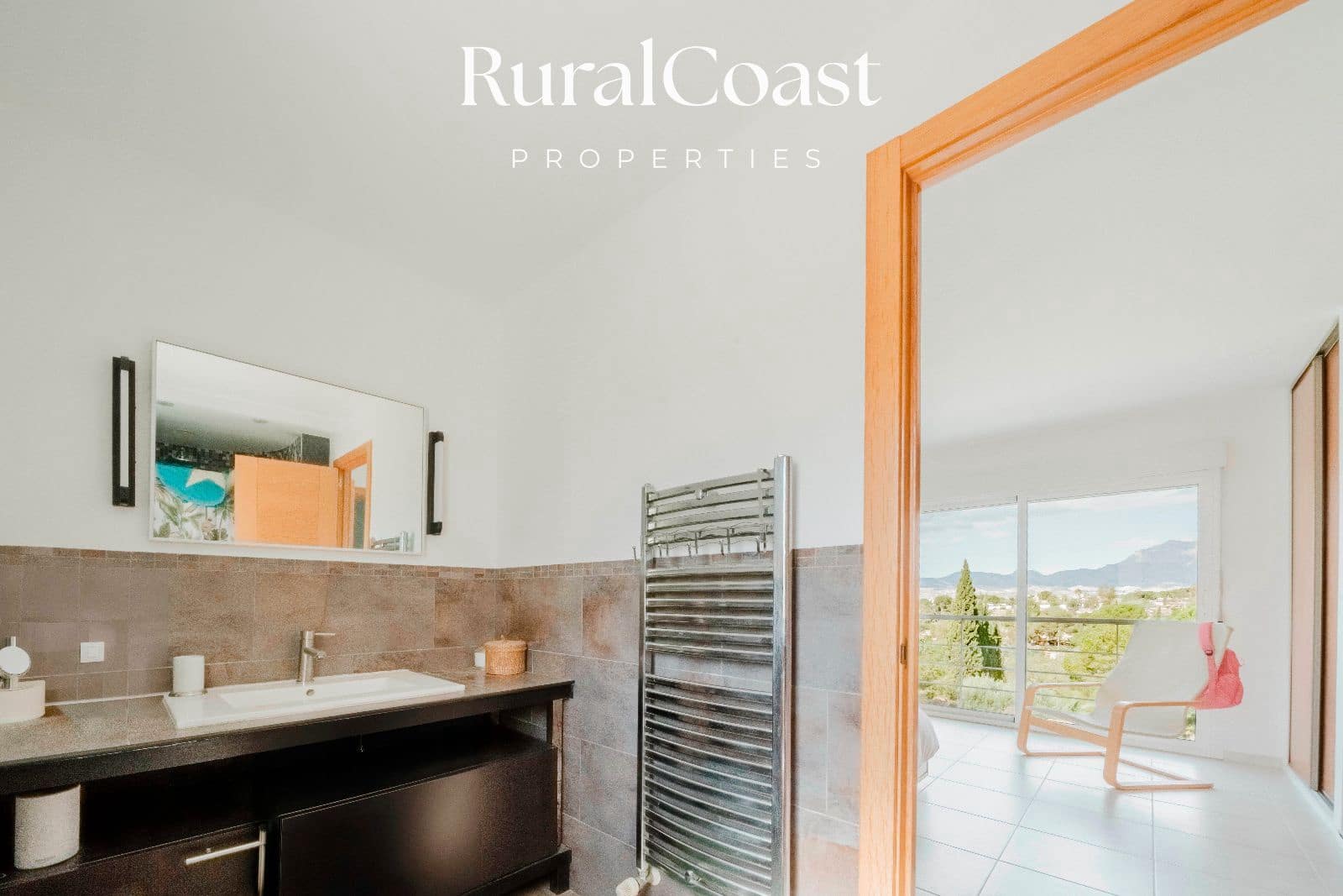 4 soveværelse Villa til salg i Bonalba med garage - € 459.000 (Ref: 8912427)